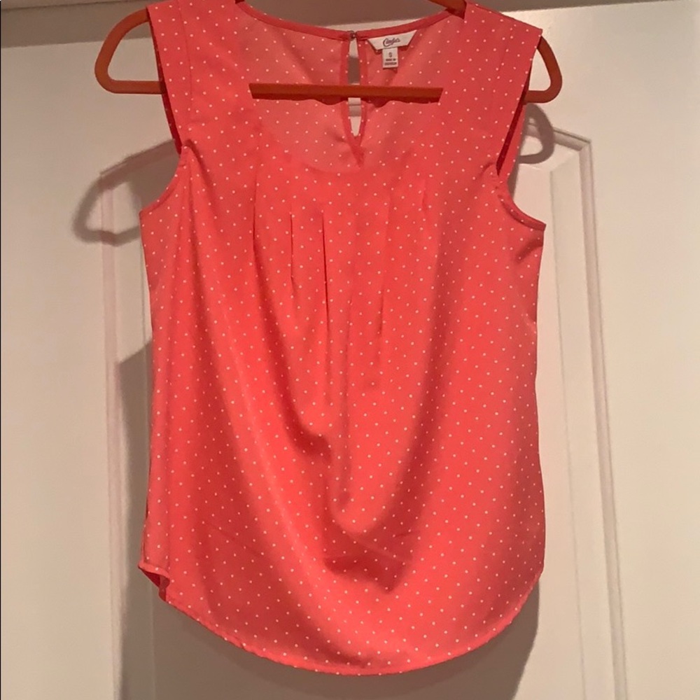 Polka-dot sleeveless blouse